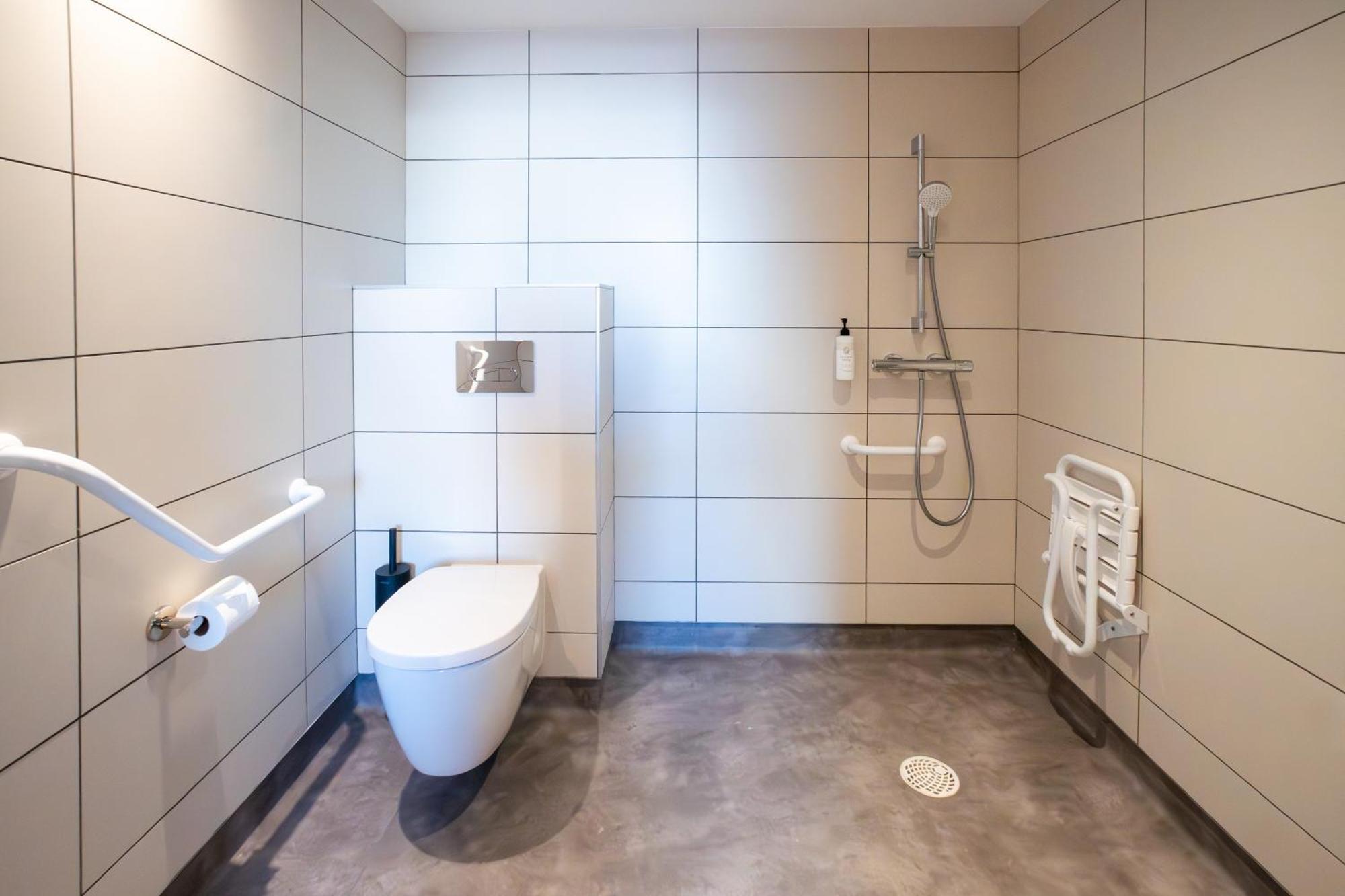 Easyhotel Euromed 2*